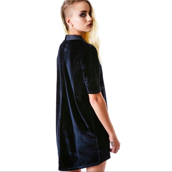 UNIF FTW Velvet Collared Dress - Picture 3 of 6